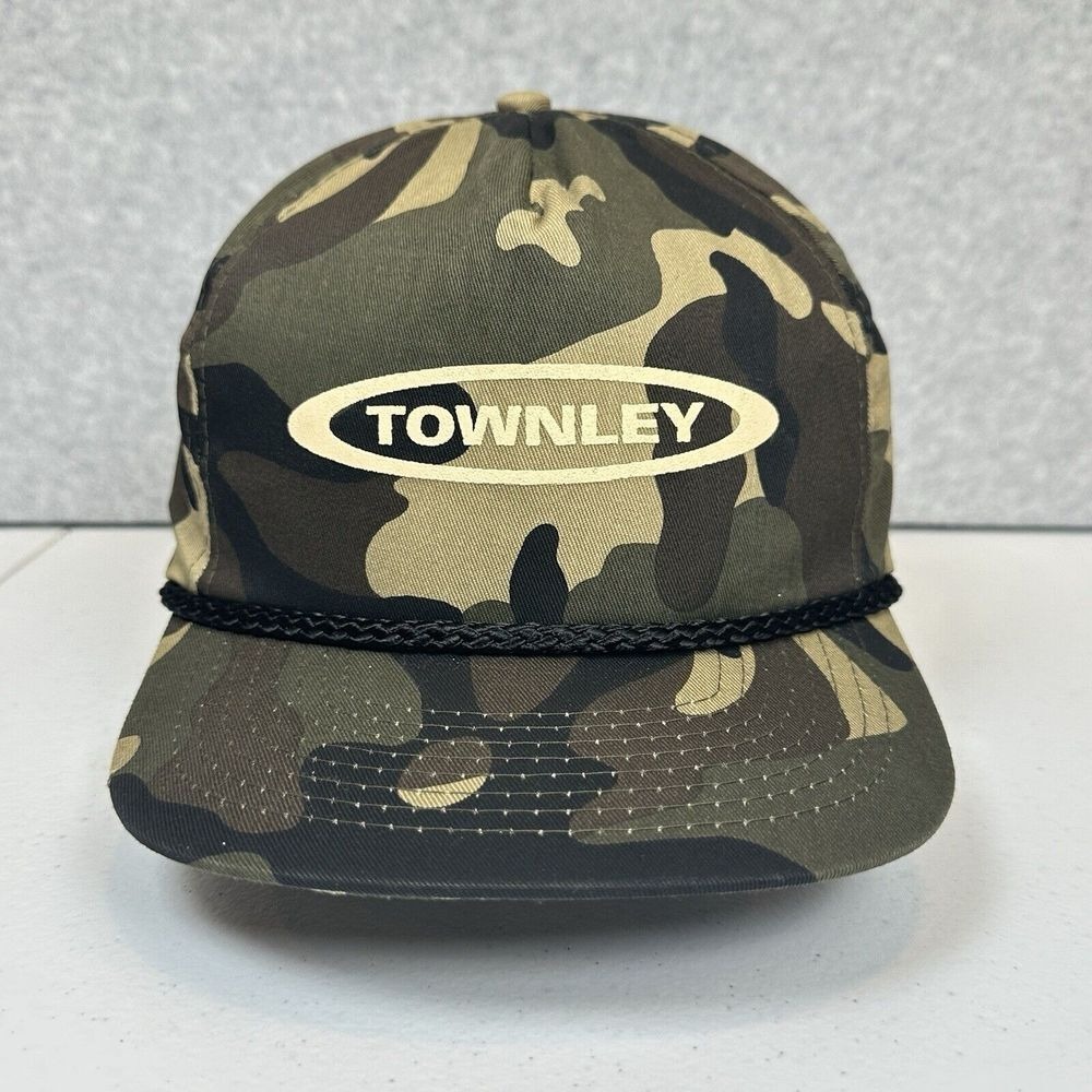 Vintage Townley Engineering and Manufacturing Snap Back Trucker Hat Cap Camo